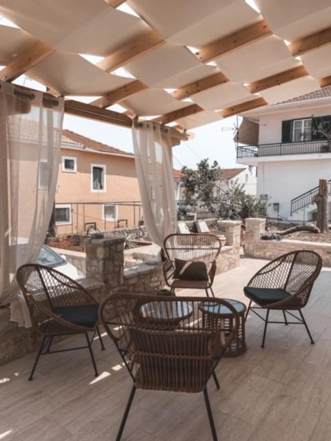 Mangata Suites Homes With Private Pools Spartokhórion Esterno foto