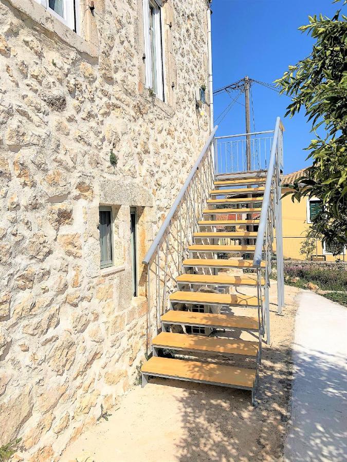 Mangata Suites Homes With Private Pools Spartokhórion Esterno foto