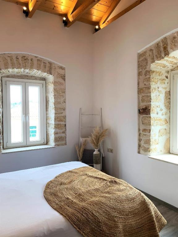 Mangata Suites Homes With Private Pools Spartokhórion Esterno foto