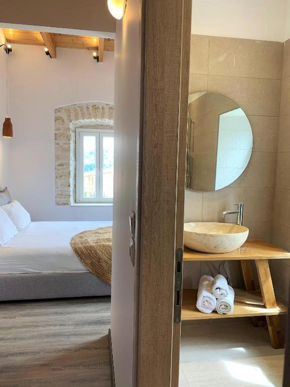 Mangata Suites Homes With Private Pools Spartokhórion Esterno foto
